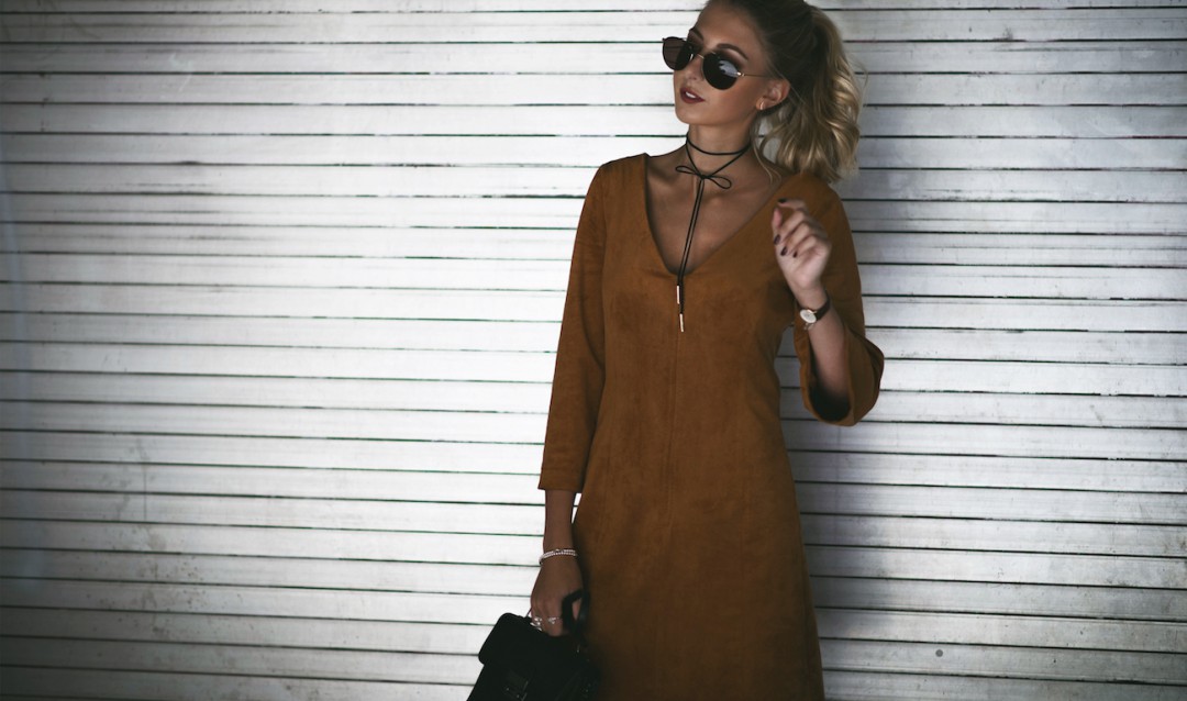 drykorn wildleder kleid choker fashion blog münchen