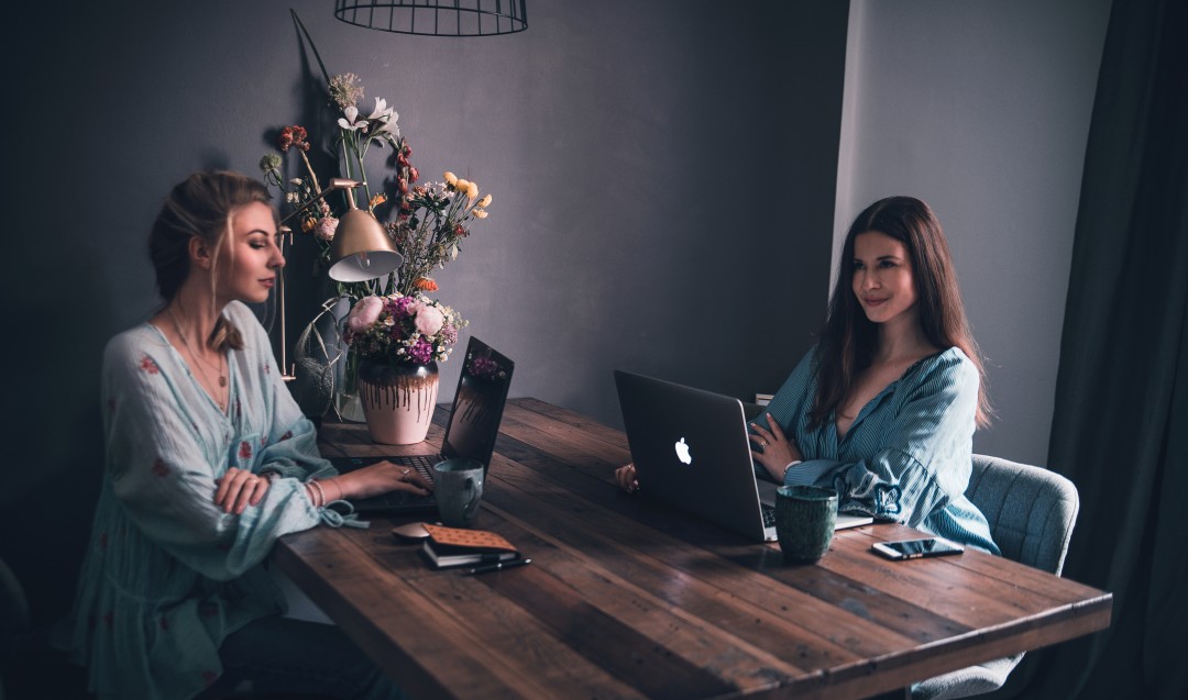 Arbeitszimmer-Büro-Inspiration-kleiner-Raum-lifestyle-blog-München