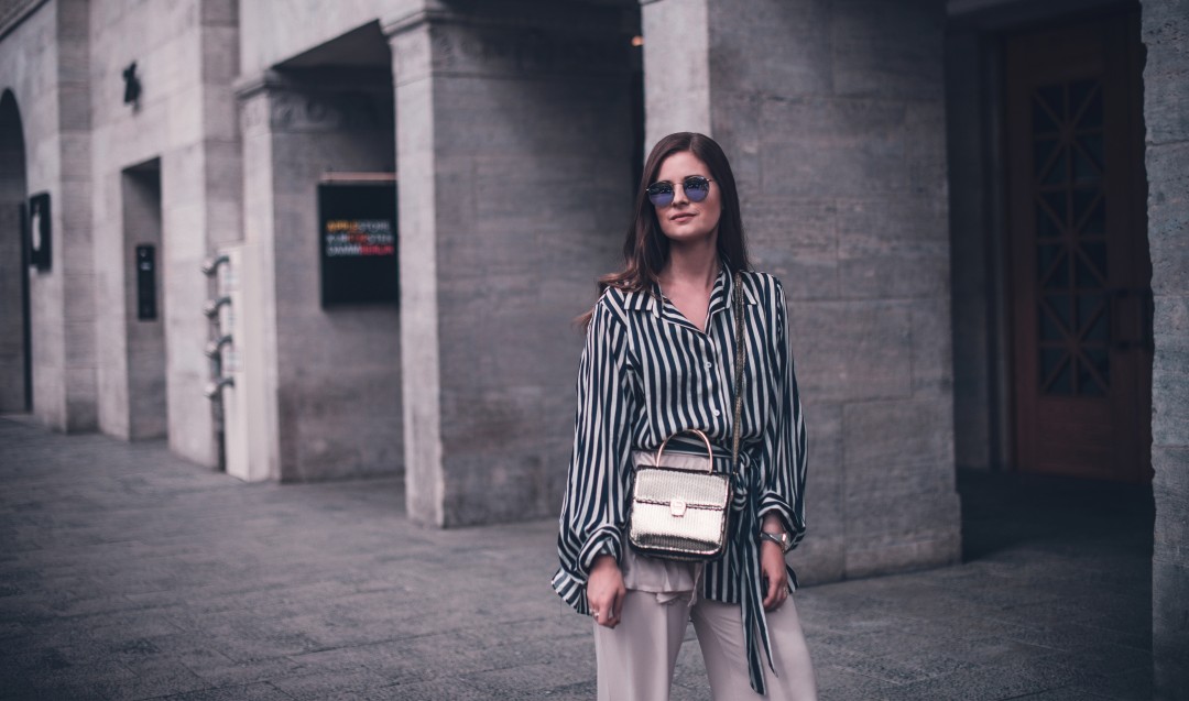 volant hose hemd aigner genoveva gelbe Pantoletten fashion blog münchen